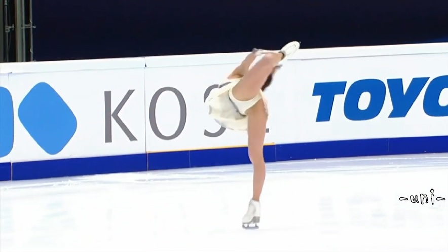 ロシア ザギトワ 尻