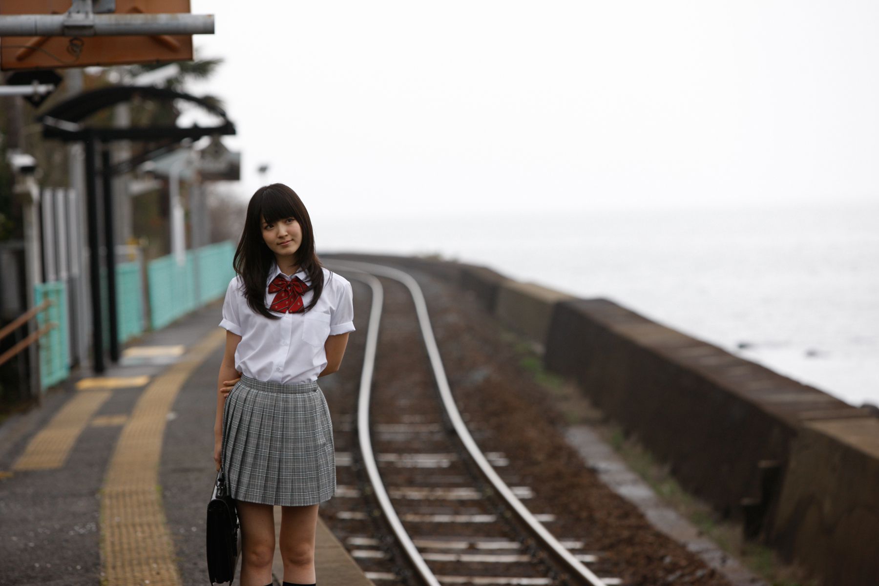 鈴木愛理　水着